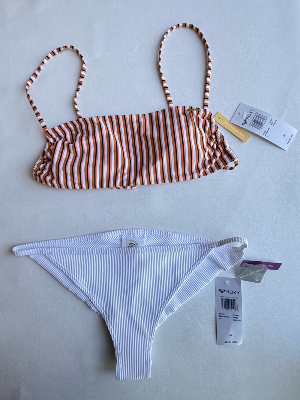 🌻Roxy Beach Classics Bandeu Bra & Roxy Mind of Freedom Mini Bottoms🌻 - Picture 1 of 10